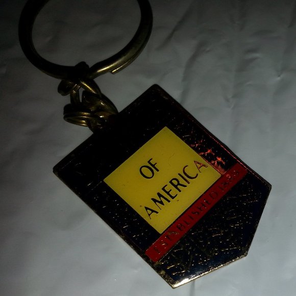 Vintage Savings Of America Key Chain - Picture 3 of 7